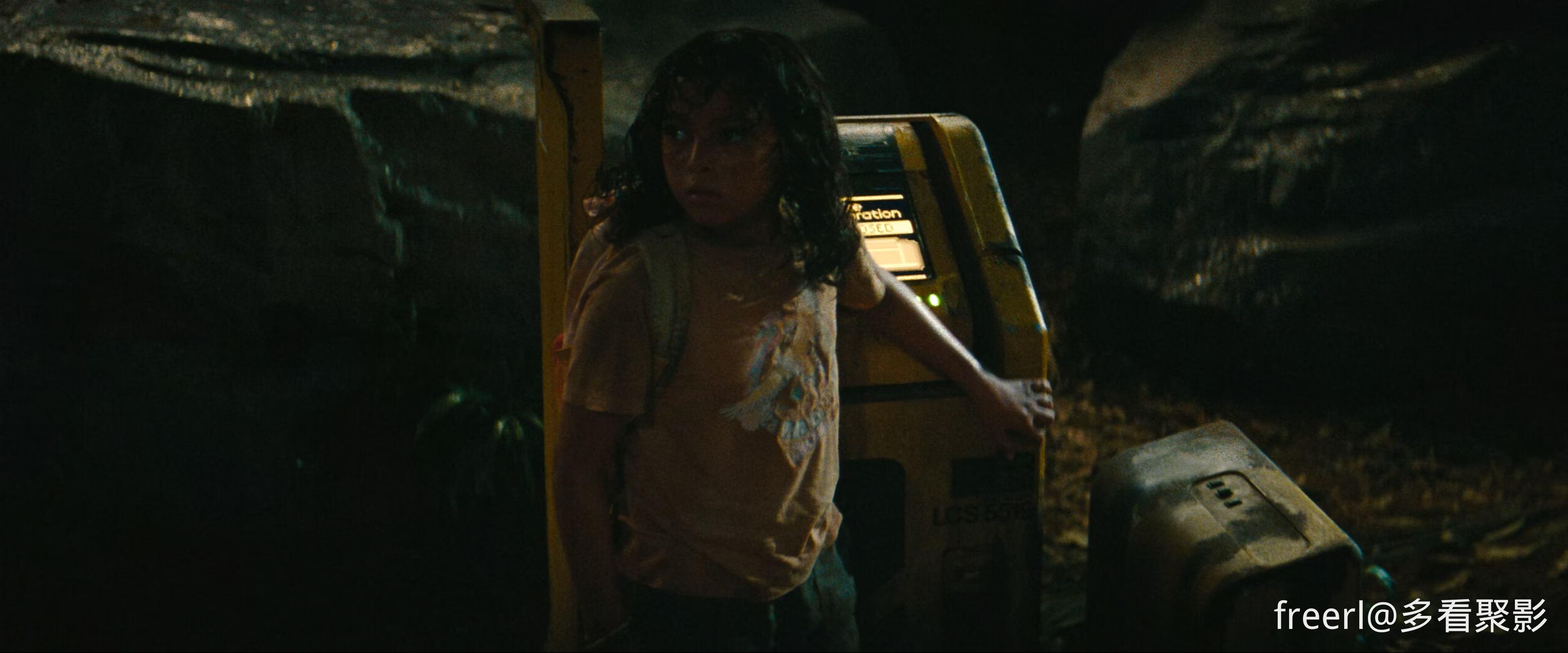 Jurassic.World.Rebirth.2025.2160p.4K.WEB.x265.10bit.AAC5.1.公映国英双语.mkv_2025.jpg