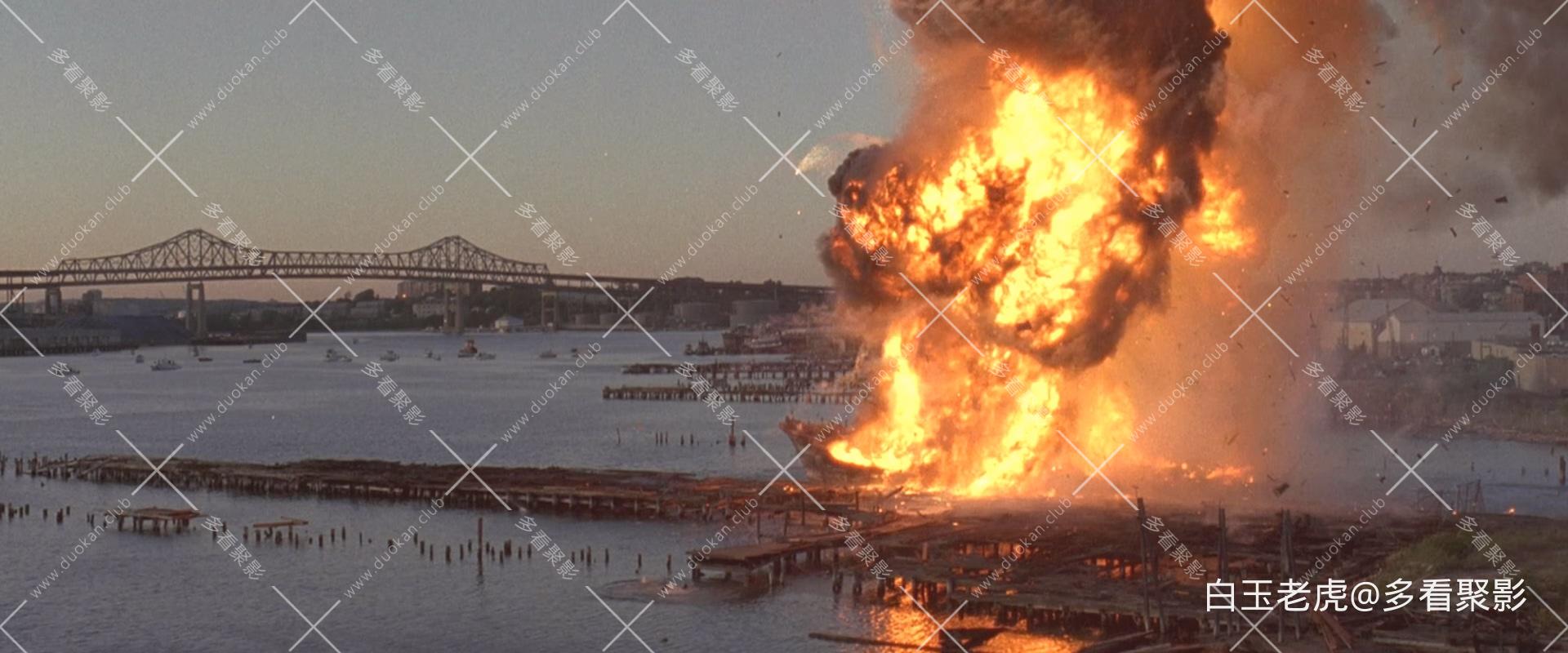 Blown.Away.1994.BluRay.1080p.x265.10bit.2Audio-MiniHD.mkv_20251108_223518.172.jpg