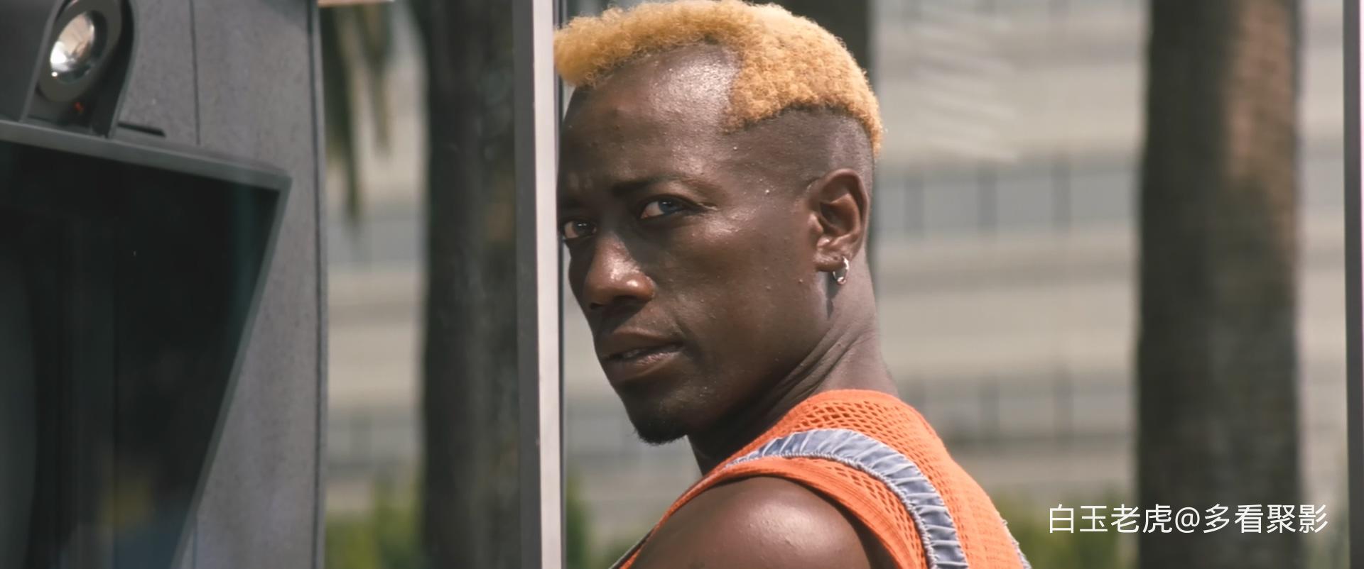 越空狂龙.Demolition.Man.1993.BluRay.1080p.DTS-HD.MA.5.1.3.Audio.x265.10bit-Dream.jpg