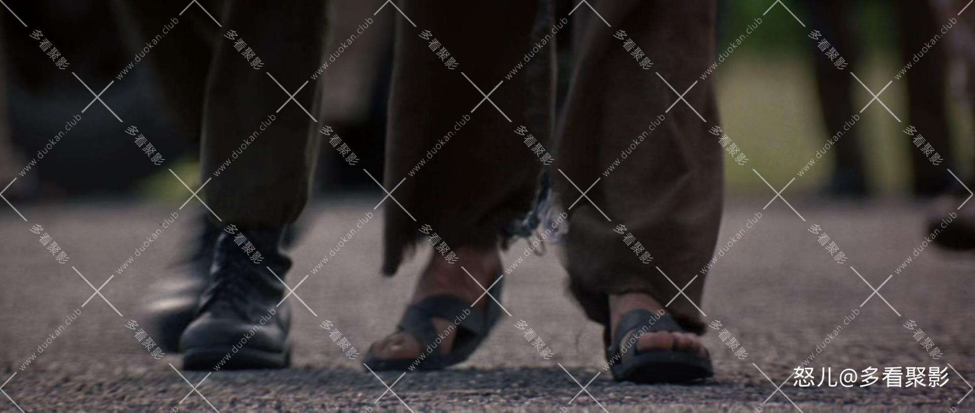 本能反应.Instinct.1999.1080p.WEBRip.x265.2audio-RARBG.mkv_20251210_101602.460.jpg