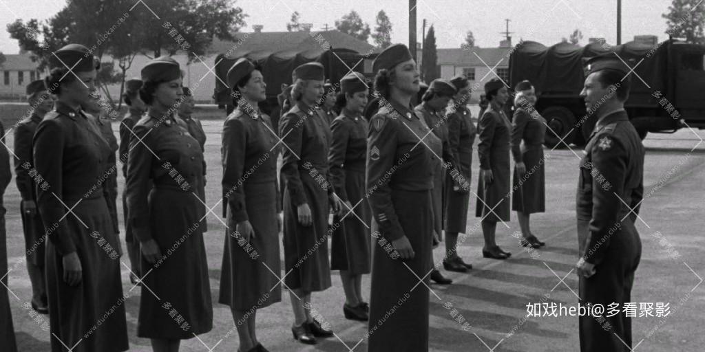 神骡大闹脂粉阵Francis.Joins.the.WACS.1954.mkv_20260130_231135.466.jpg