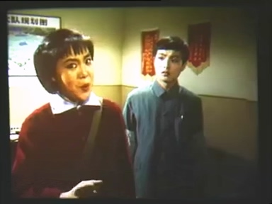 楚剧电影追报表1977年.mp4_001230.120.jpg