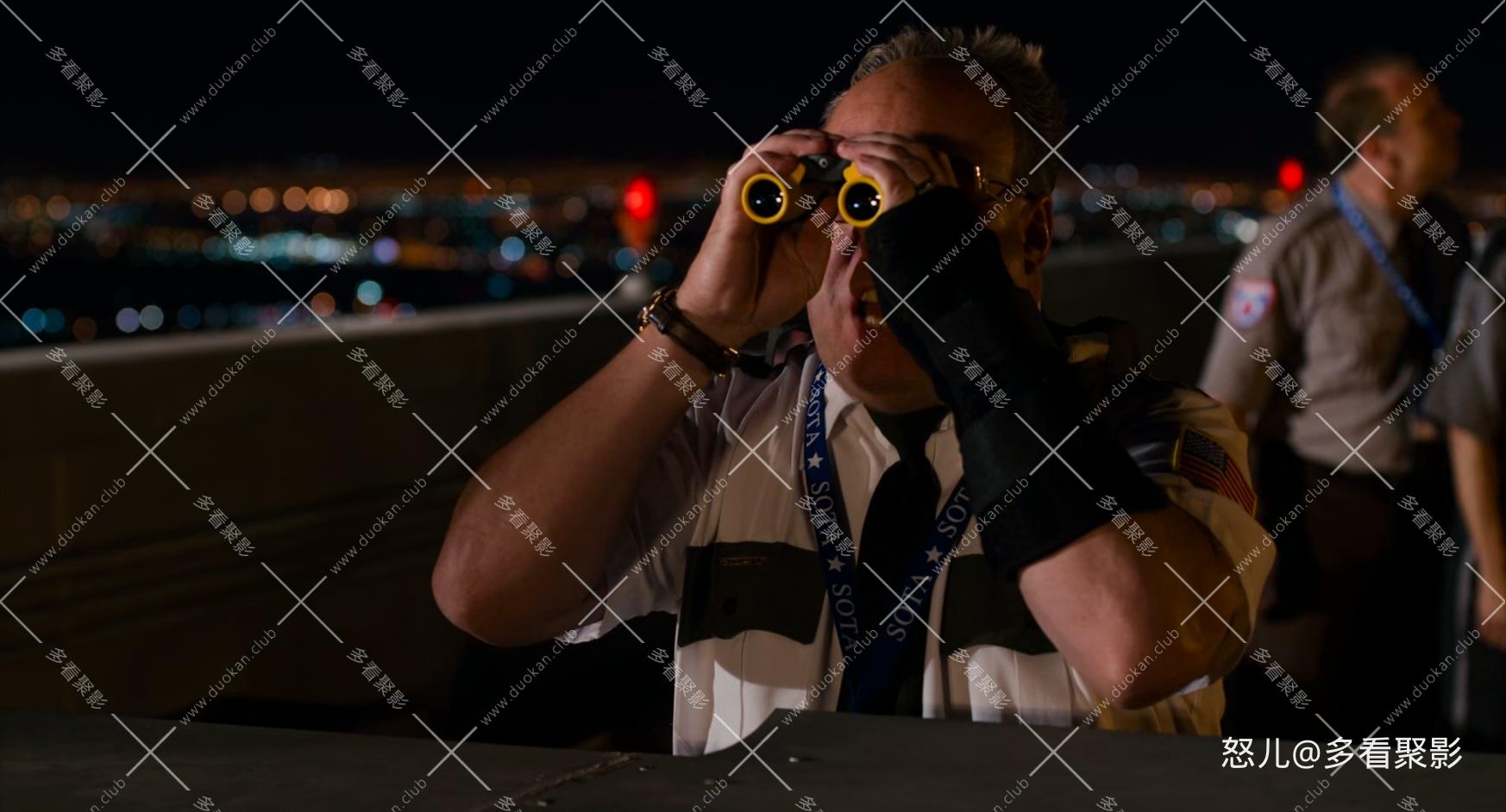 百货战警2.Paul.Blart.Mall.Cop.2.2015.1080p.BluRay.x265-RARBG.mkv_20260402_125423.299.jpg