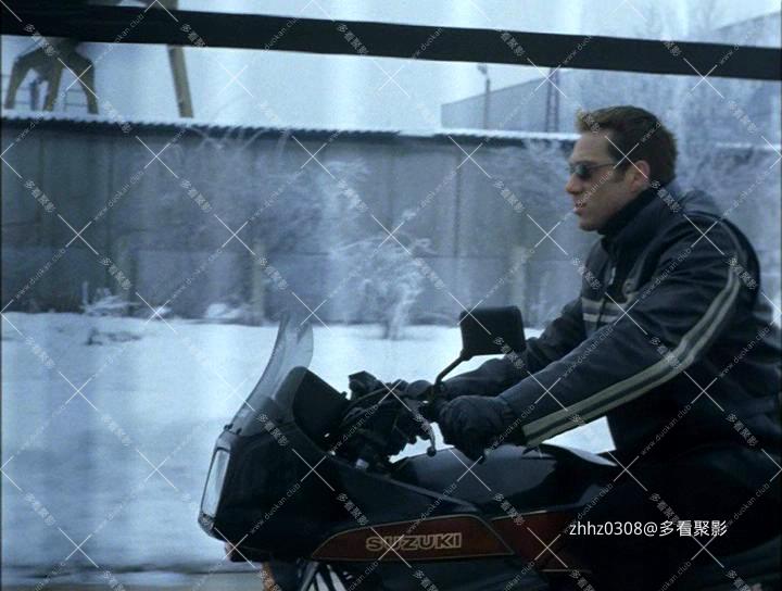 甲弹部队 Queen's Messenger (2001) DVDRip.mkv_20260516_140204864.jpg