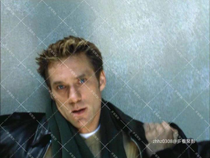 甲弹部队 Queen's Messenger (2001) DVDRip.mkv_20260516_140216369.jpg