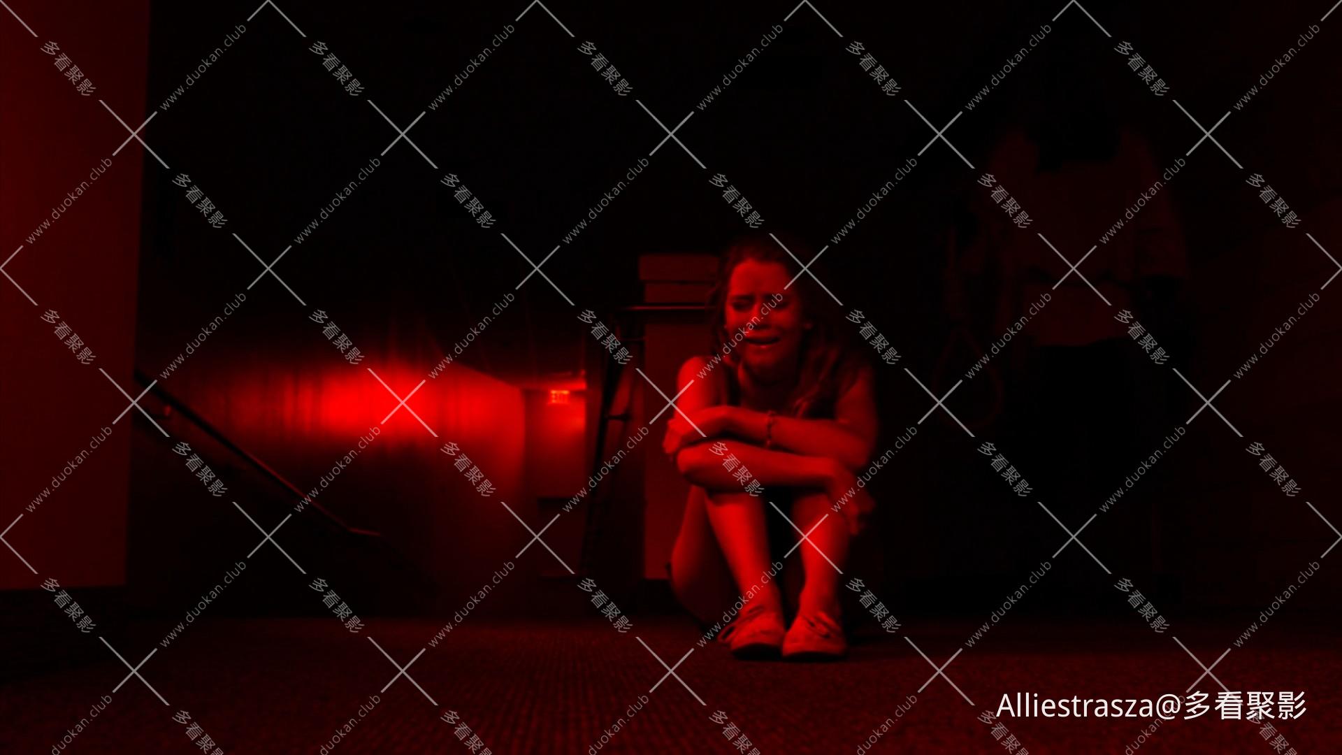 The.Gallows.2015.1080p.BluRay.x264.YIFY_0006.jpg