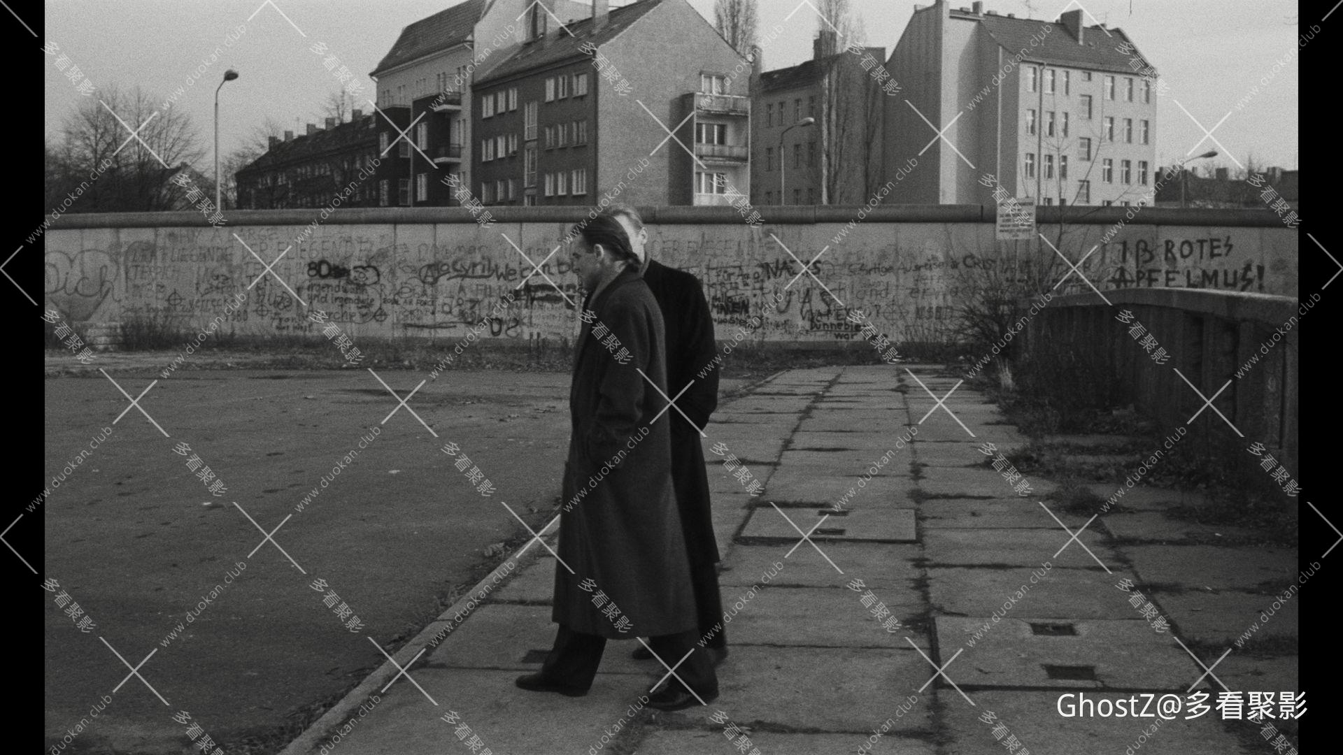 柏林苍穹下 (1987) [tmdb=144].mkv_010437.999.png