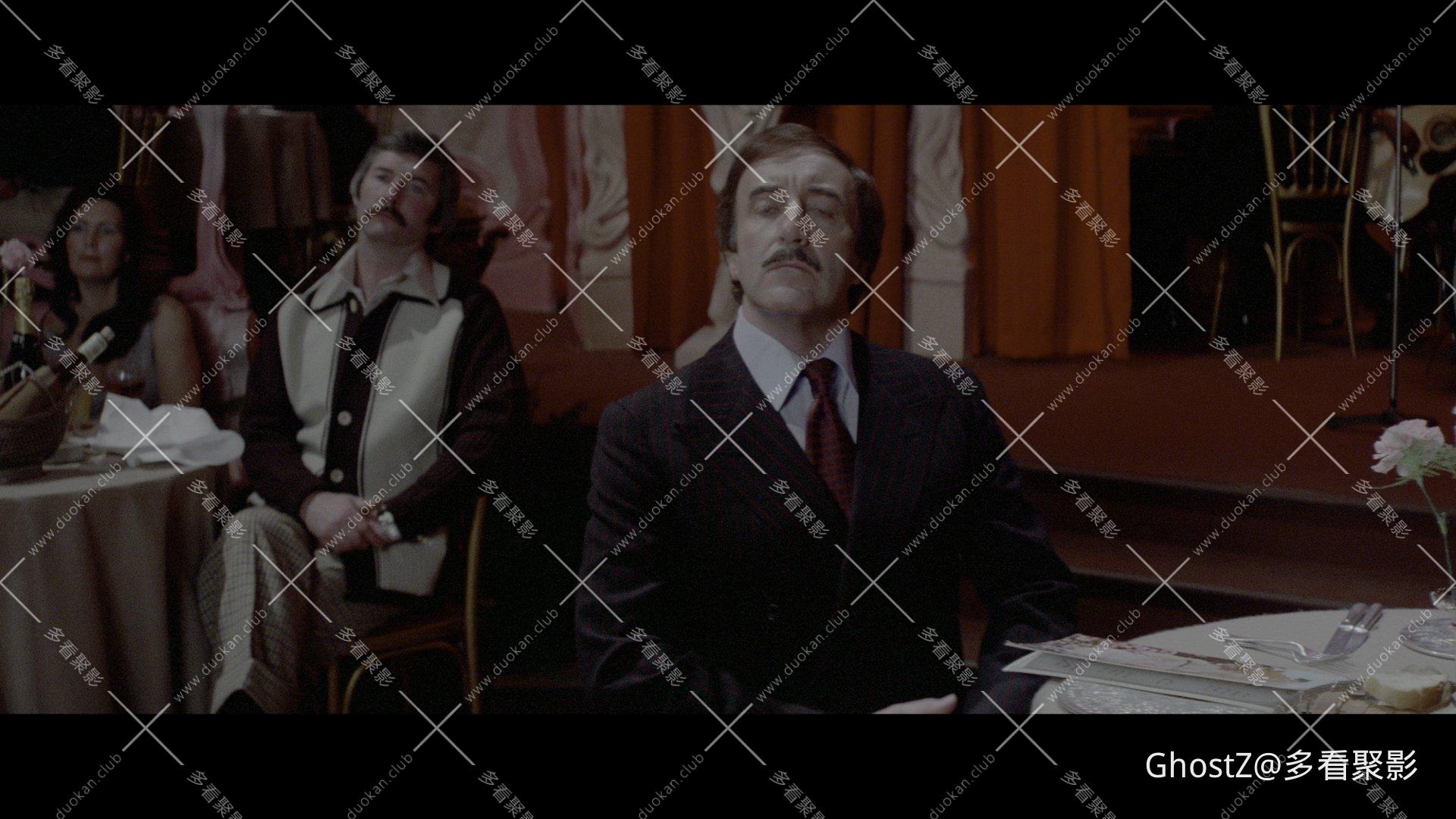 乌龙帮办行大运 (1976) [tmdb=12268].mkv_004127.944.png