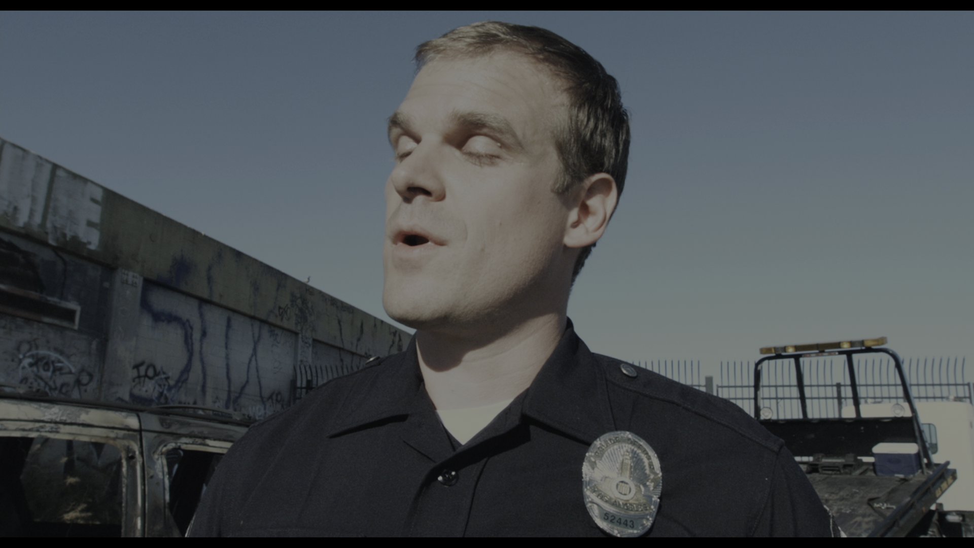 警戒结束 (2012) [tmdb=77016].mkv_001934.173.png