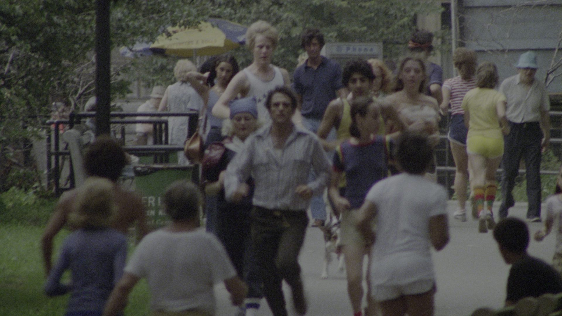 困兽 (1980) [tmdb=44686].mkv_001452.809.png