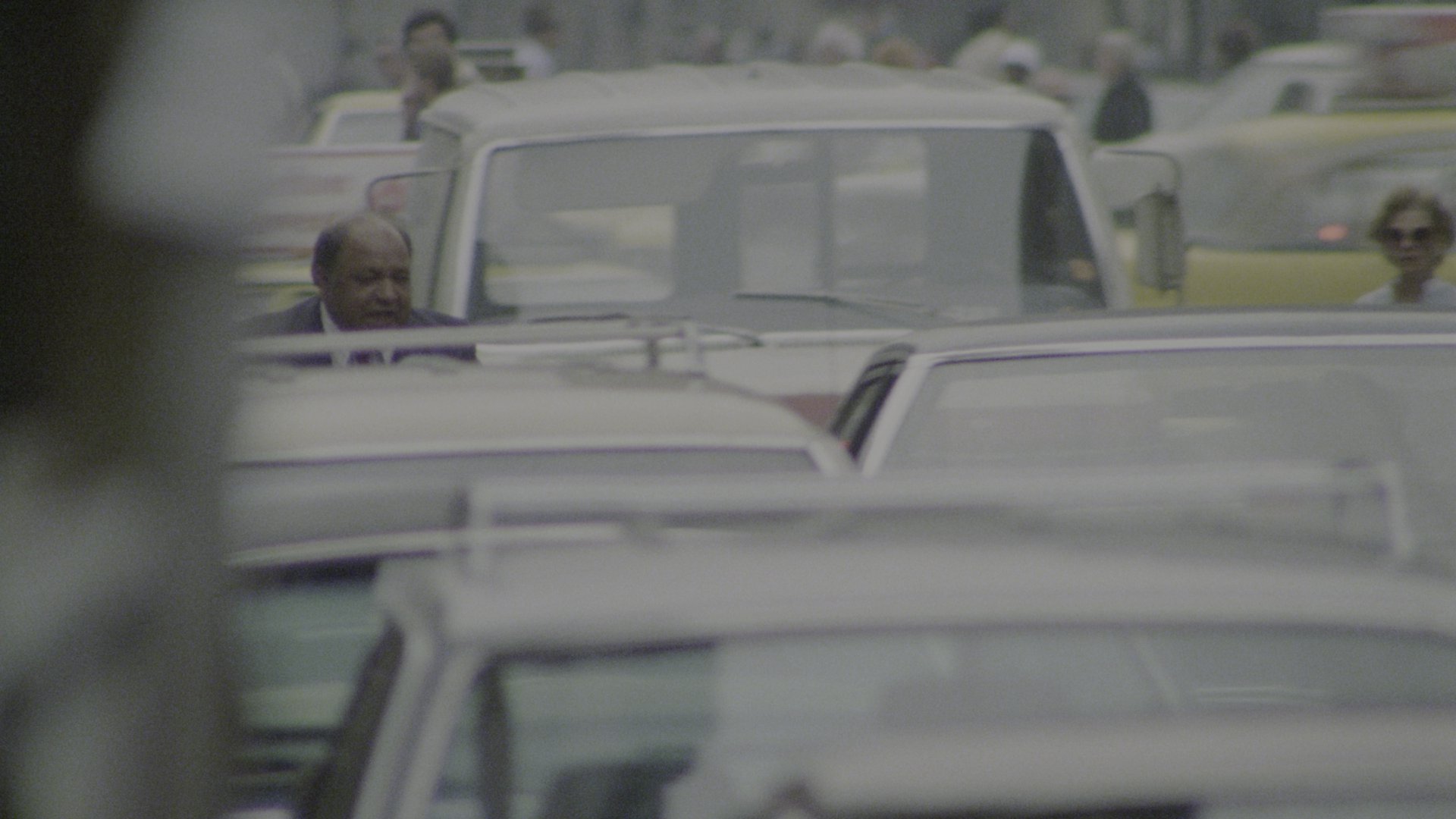 困兽 (1980) [tmdb=44686].mkv_002717.261.png