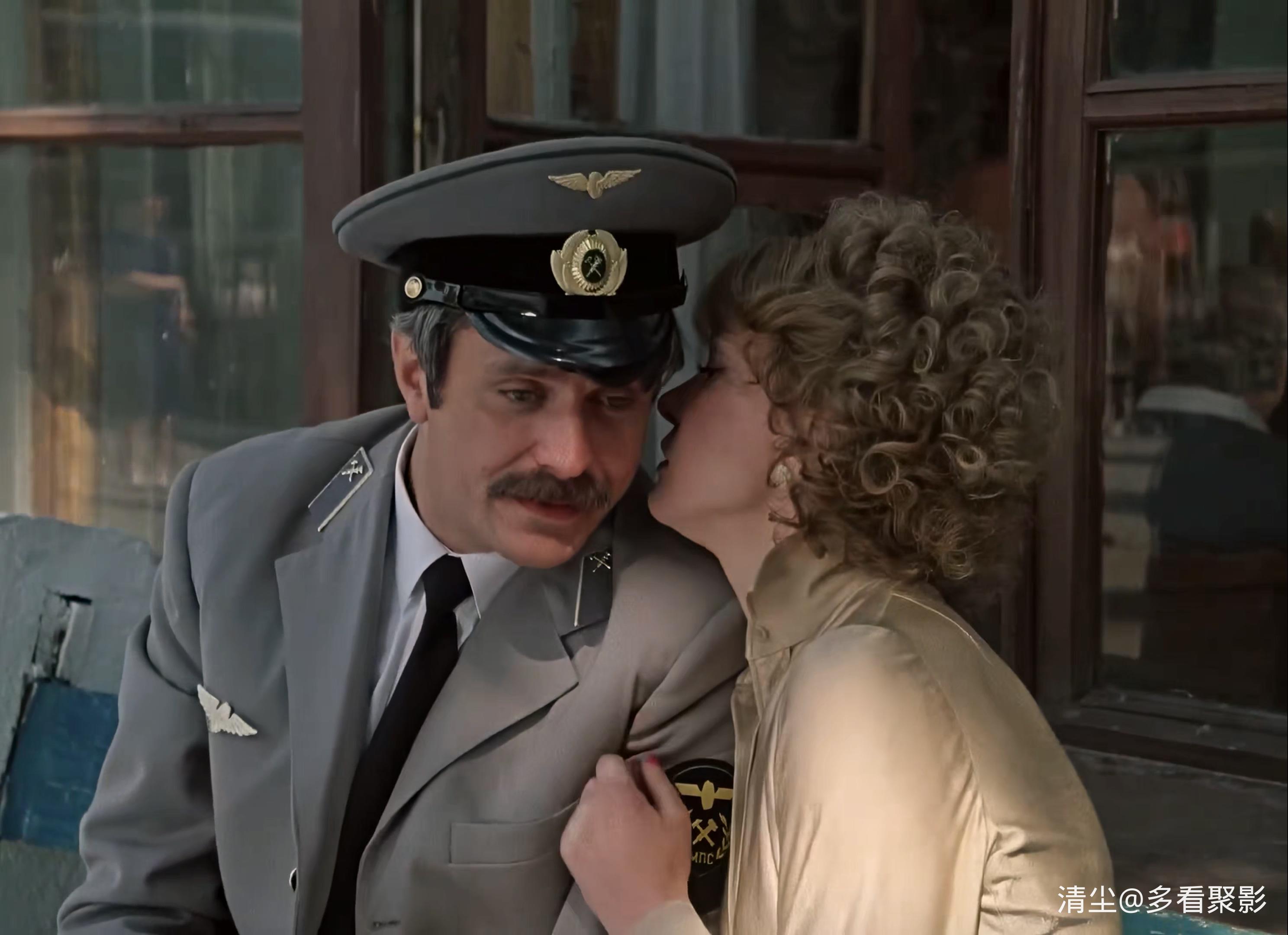 1983 两个人的车站 4K.mkv_20260528_140729.302.jpg