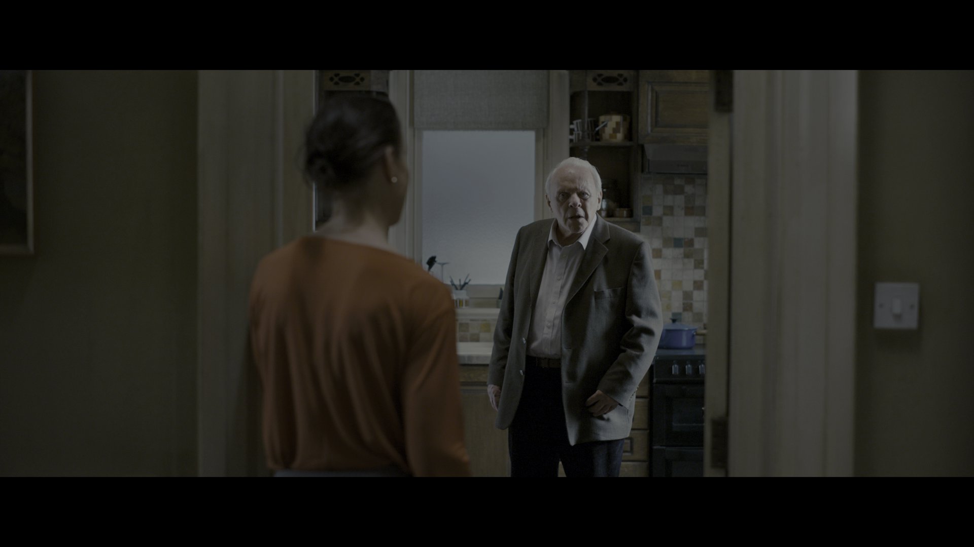 困在时间里的父亲 (2020) [tmdb=600354].mkv_002316.875.png