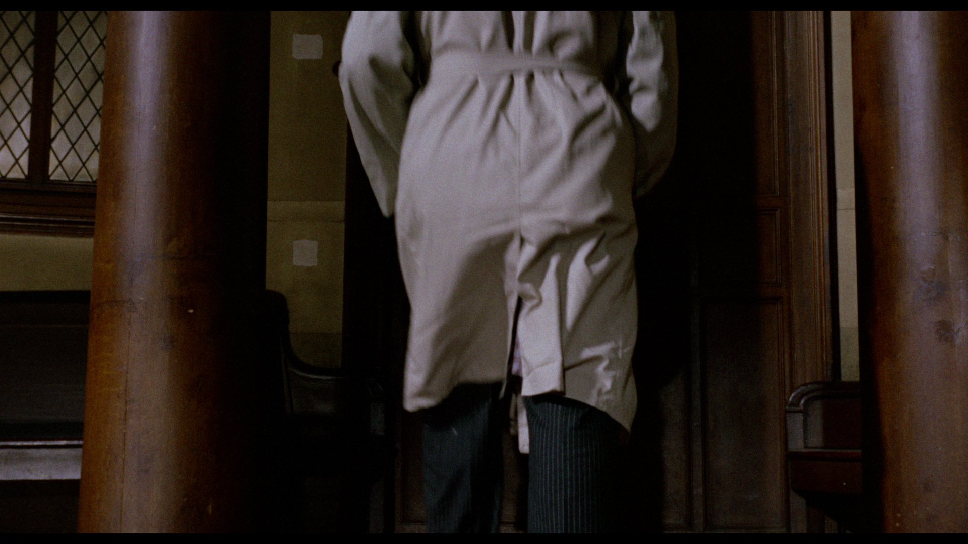 谜中谜 (1963).mkv_001838.492.png