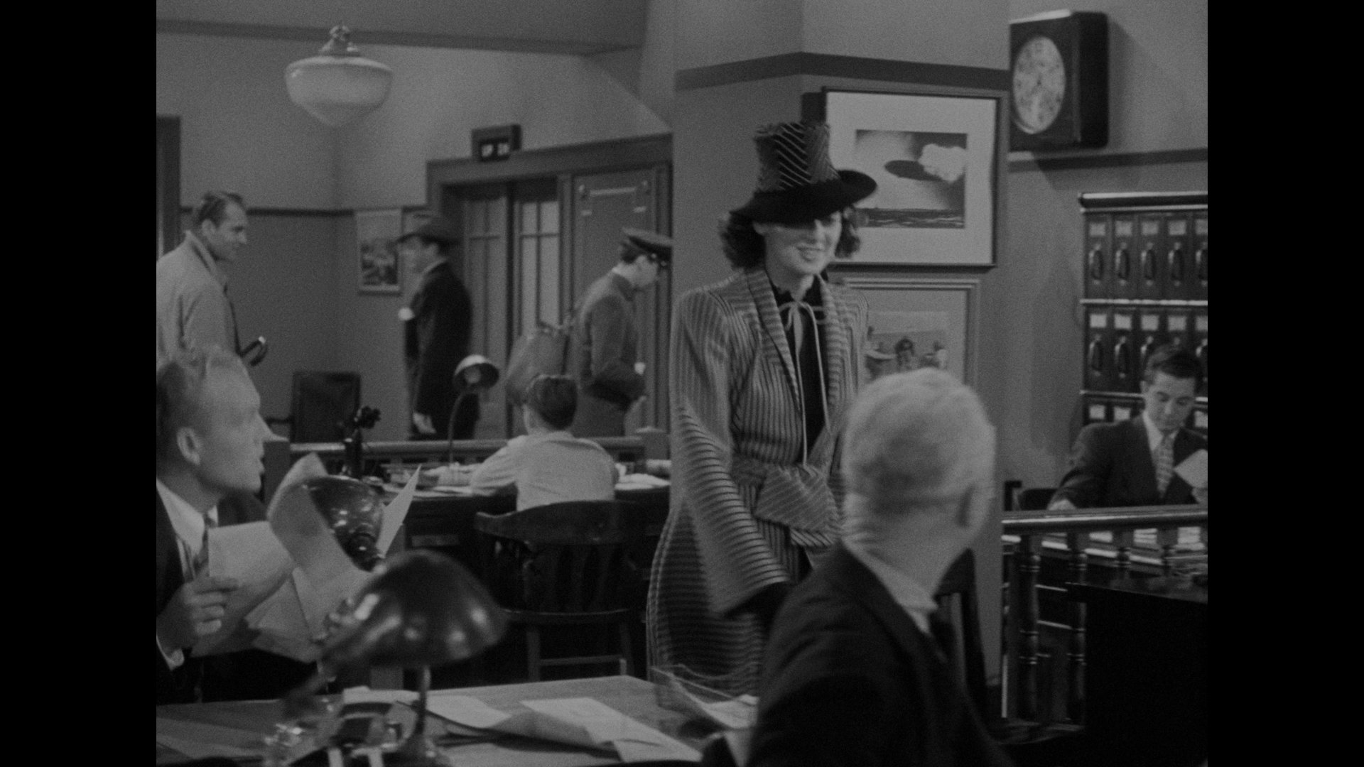 女友礼拜五 (1940) [tmdb=3085].mkv_000227.648.png
