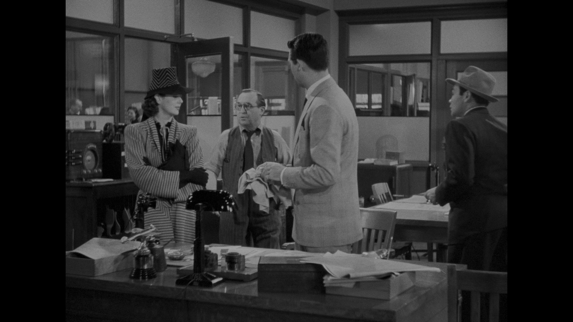 女友礼拜五 (1940) [tmdb=3085].mkv_000306.353.png
