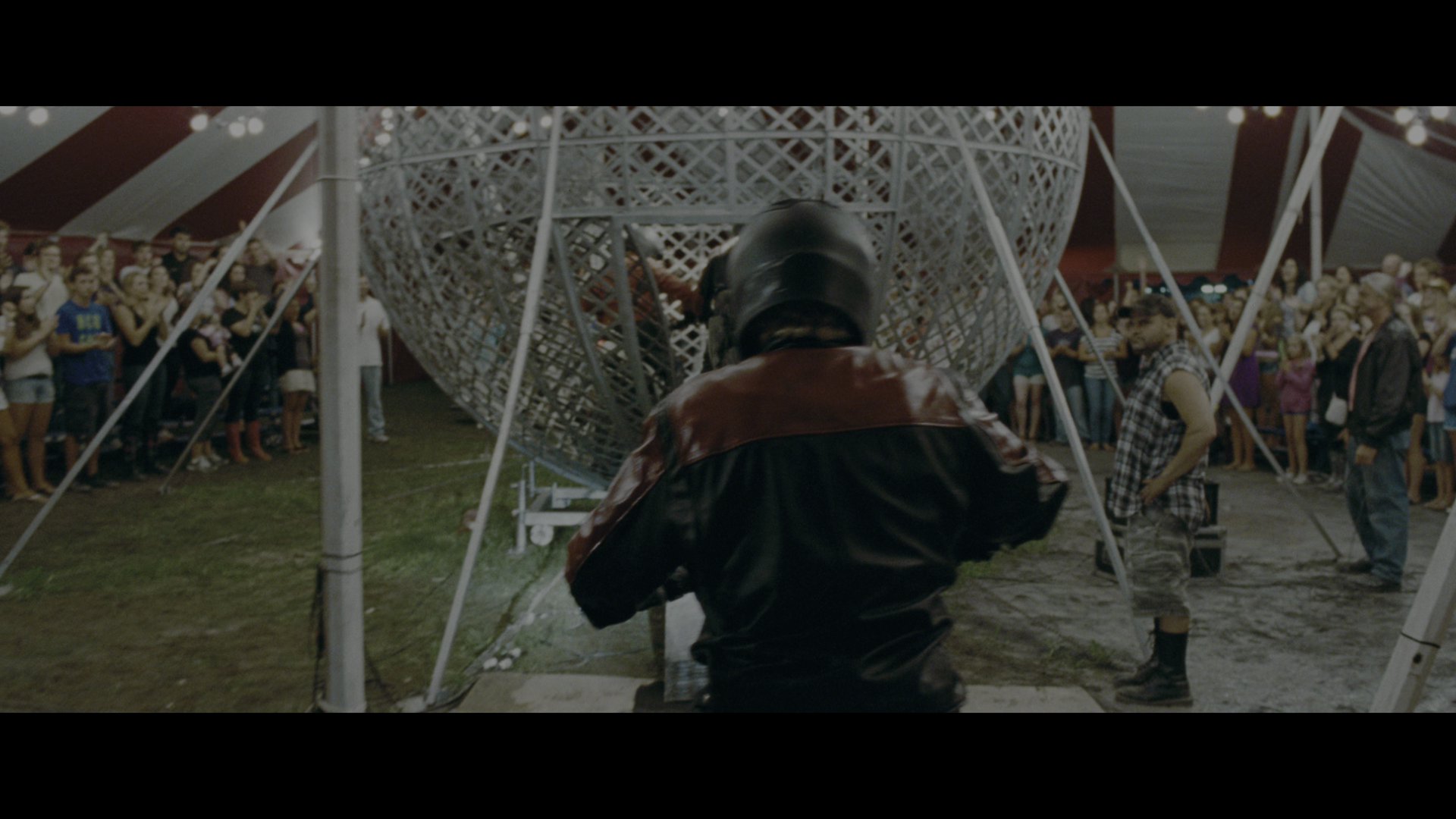 松林外 (2013) [tmdb=97367].mkv_000319.830.png