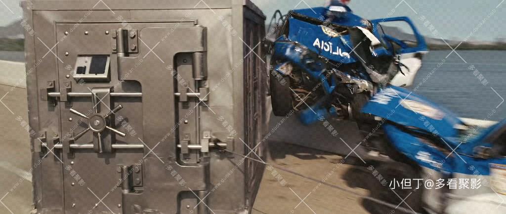 速度与激情5.Fast Five.2011.1080P.BluRay.x265.XDD.mkv_20260613_221923.664~1.jpg