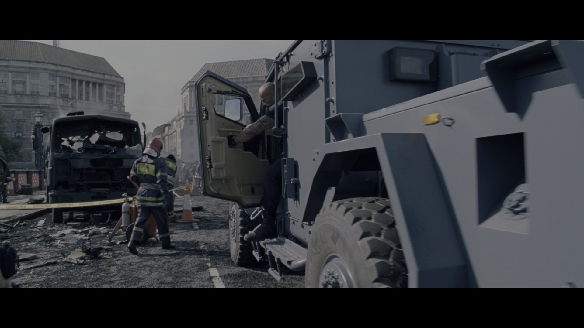 速度与激情6 (2013) [tmdb=82992] - 加长版.mkv_000444.107.png
