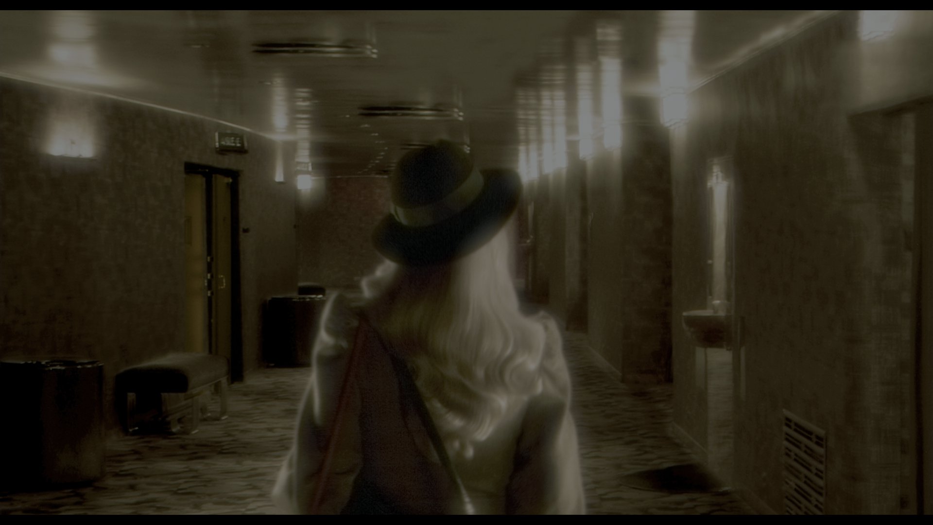 天空上尉与明日世界 (2004) [tmdb=5137].mkv_000653.354.png