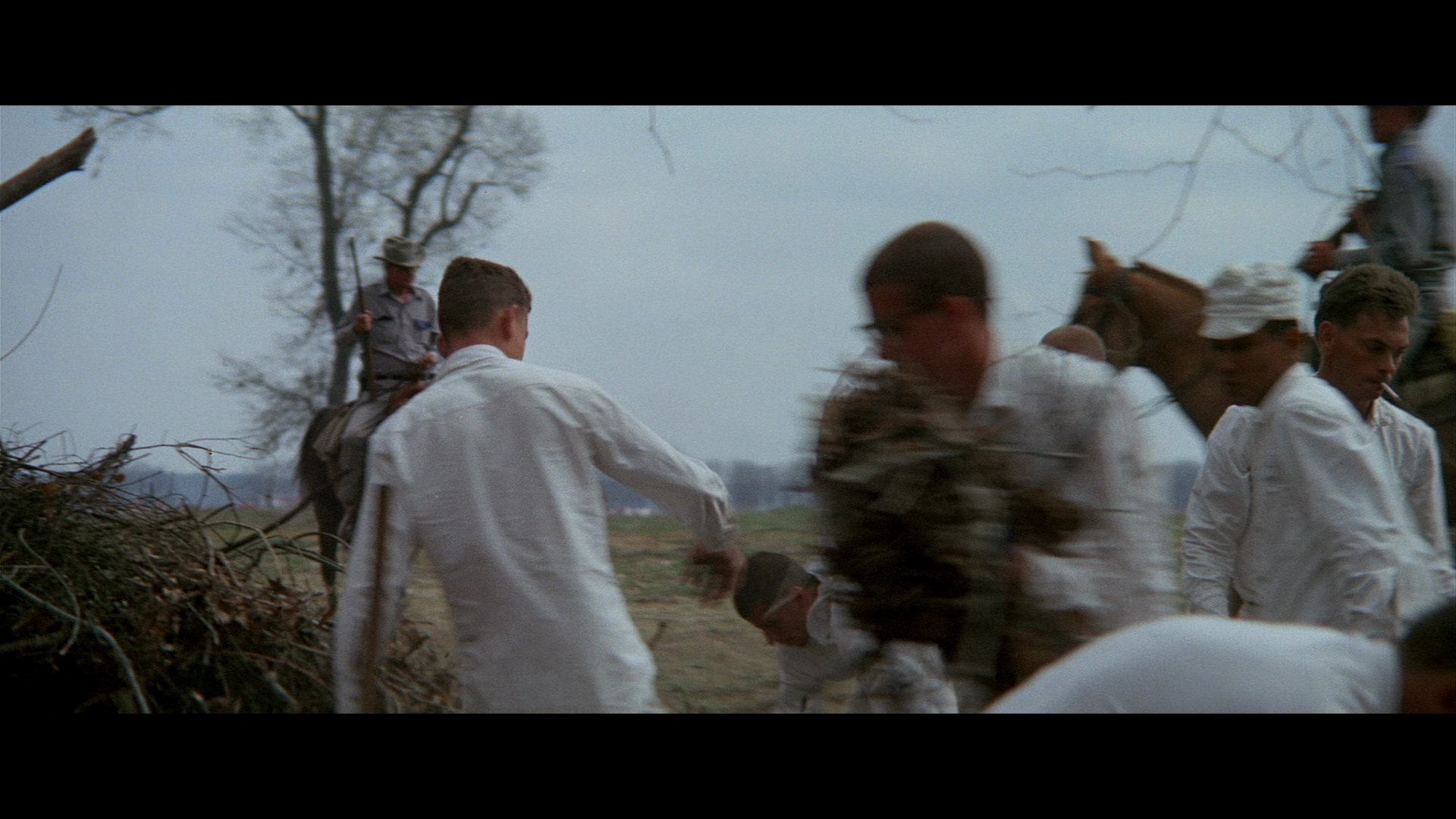 亡命大煞星 (1972) [tmdb=5916].mkv_000702.436.png