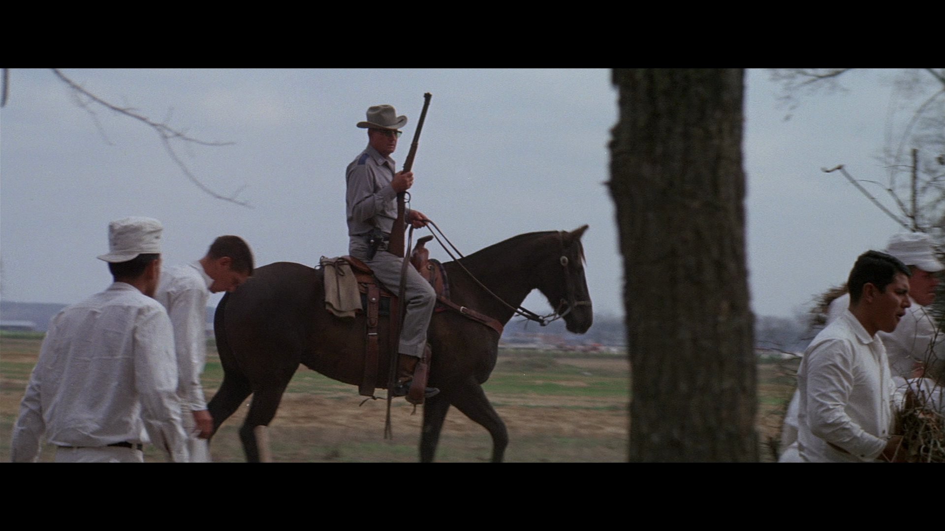 亡命大煞星 (1972) [tmdb=5916].mkv_000704.613.png