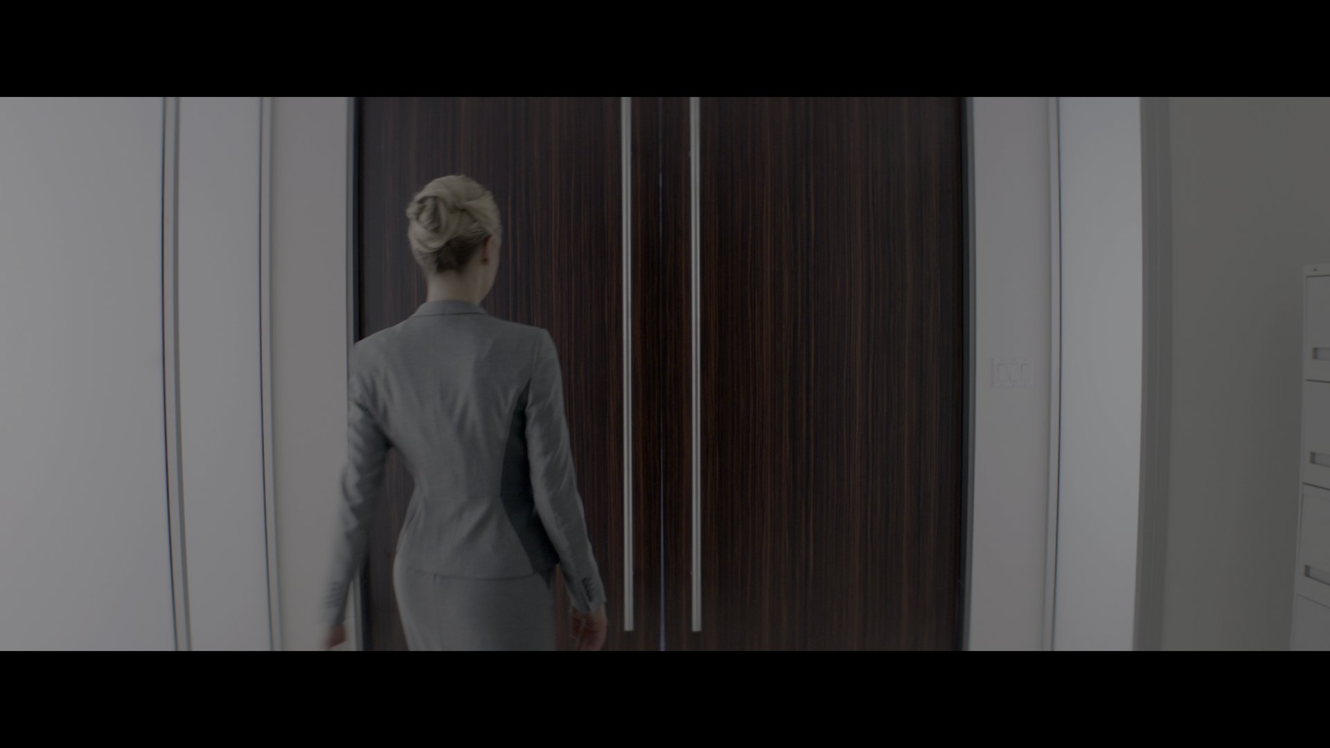 五十度灰 (2015) [tmdb=216015].mkv_000413.352.png