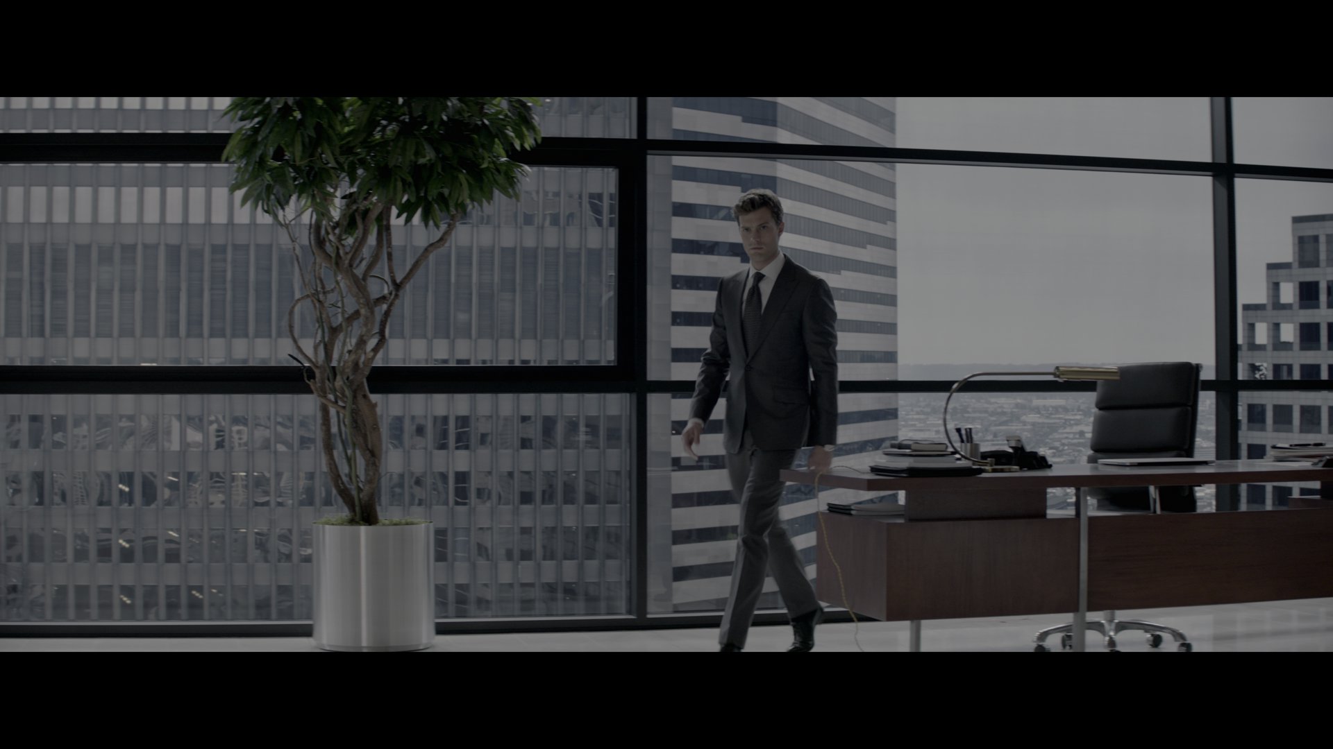 五十度灰 (2015) [tmdb=216015].mkv_000423.057.png