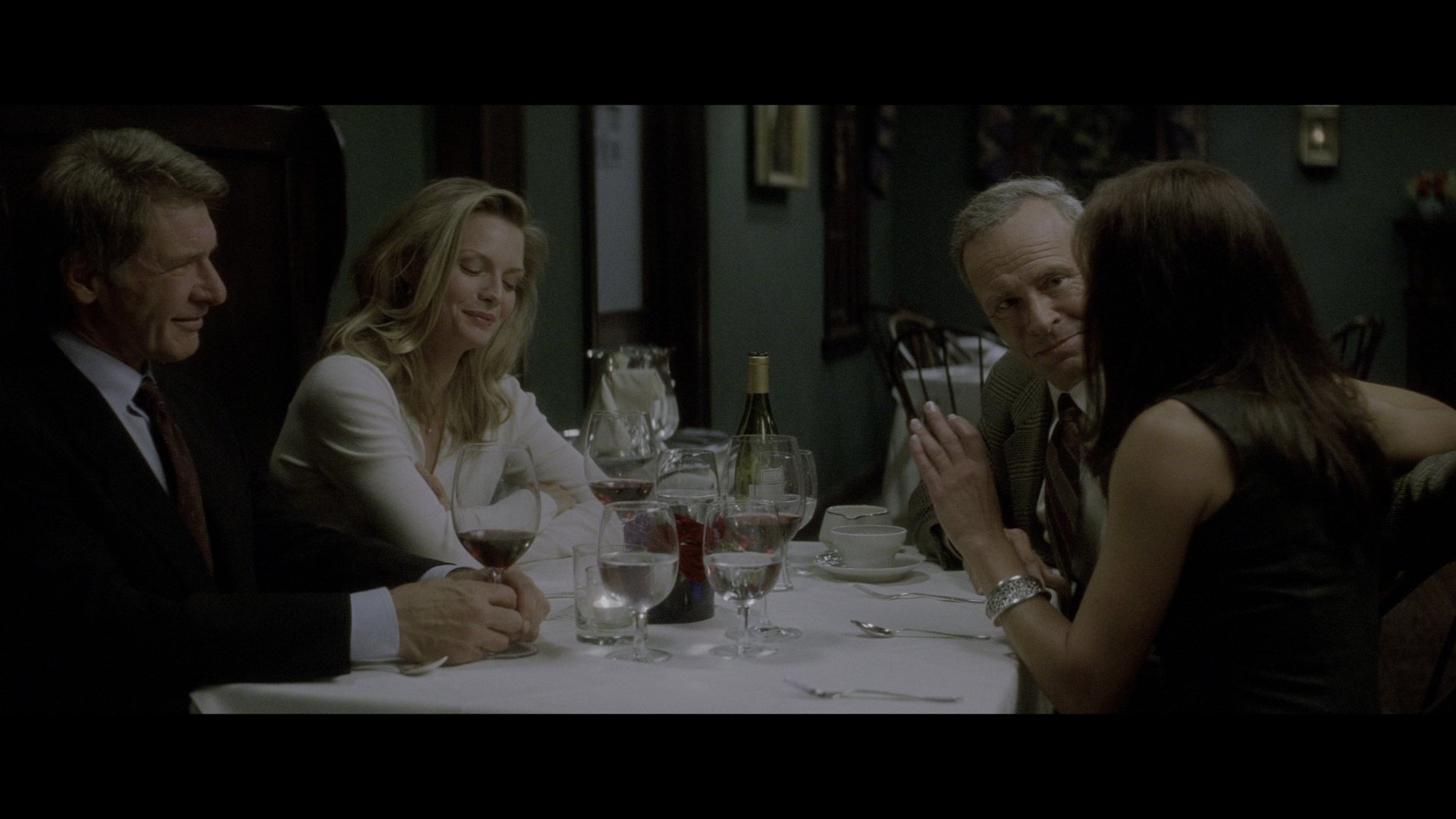 危机四伏.What Lies Beneath (2000).mkv_003527.459.png
