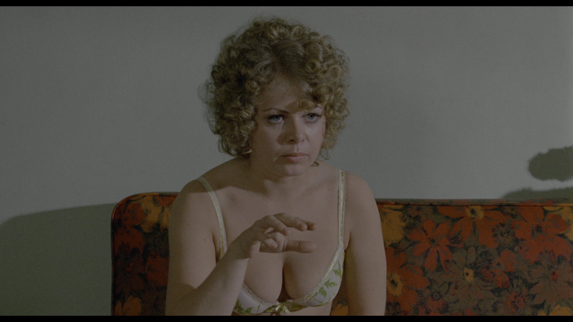 五支歌 (1970).mkv_001555.997.png