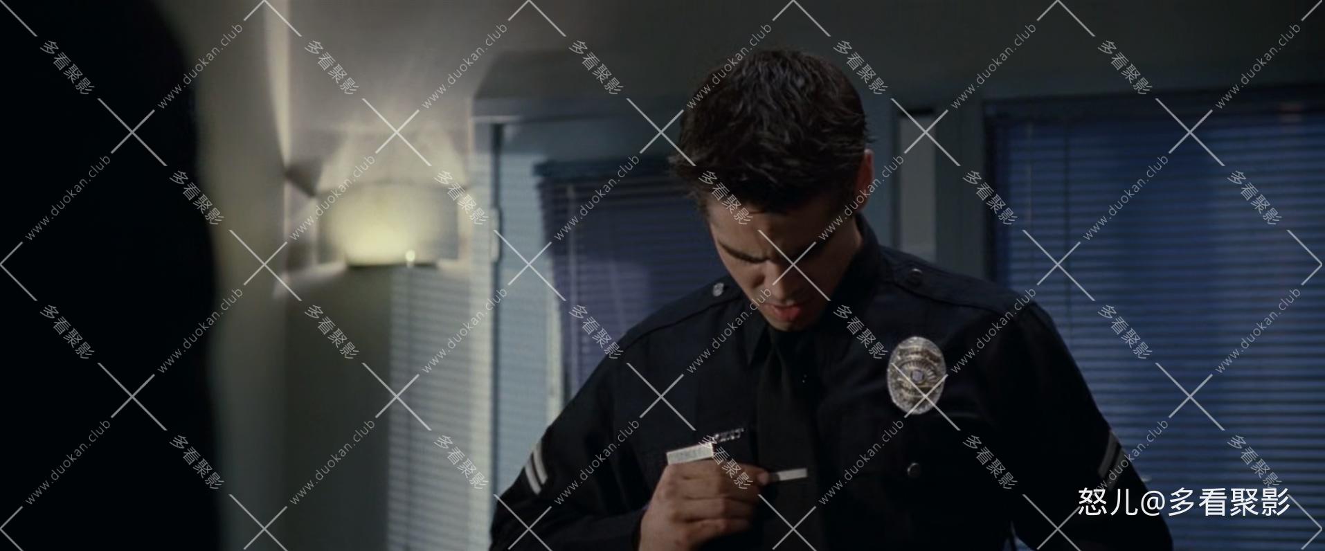 反恐特警组.S.W.A.T.2003.1080p.BluRay.x265.2audio-RARBG.mkv_20260623_111003.139.jpg